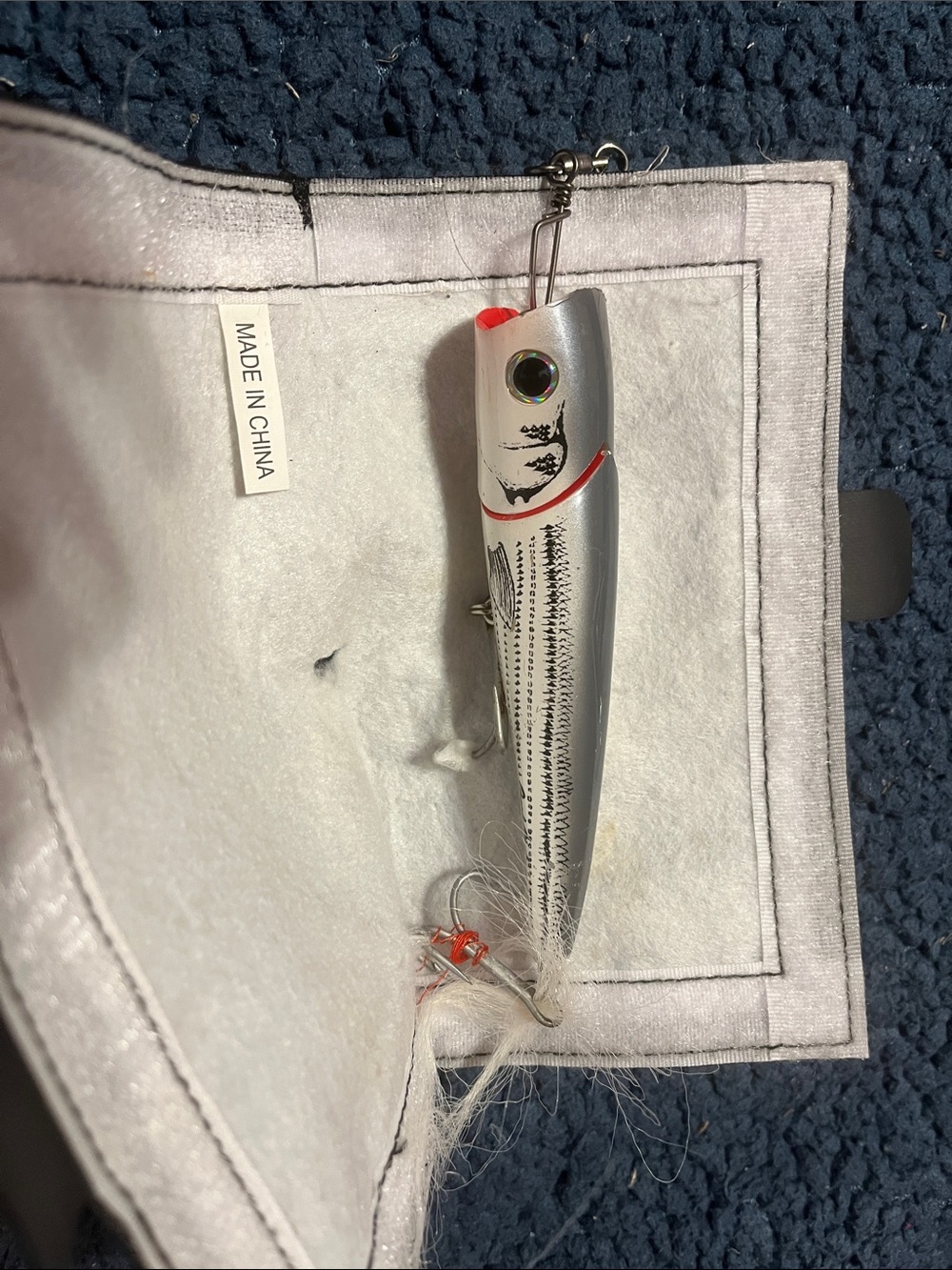 Silver and White Creek Chub Fishing Plug Lure for Saltwater Fishing